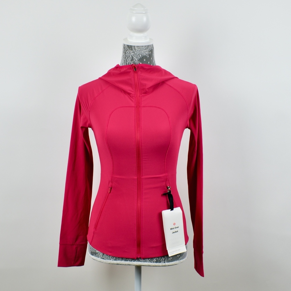 🆕Lululemon Mist Over Windbreaker Size 0